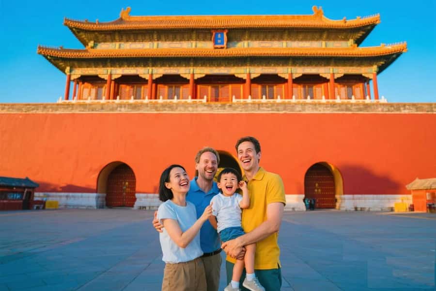 Mutianyu Great Wall & Forbidden City Day Trips with Options - Starting at Hepingxiqiao and finding your BusDa guide in green
