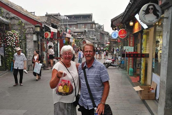 Mutianyu Great Wall & Old Hutong Private Layover Guided Tour - Old Beijing Hutong by Rickshaw: Streets, Lake Area, And Classic Neighborhood Stops
