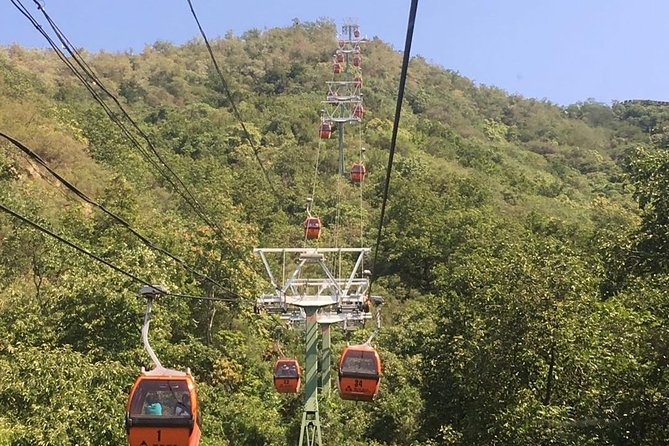 Mutianyu Great Wall Private Day Tour with English Driver - Pickup in Beijing: meeting time, easy handoff, and a comfy van