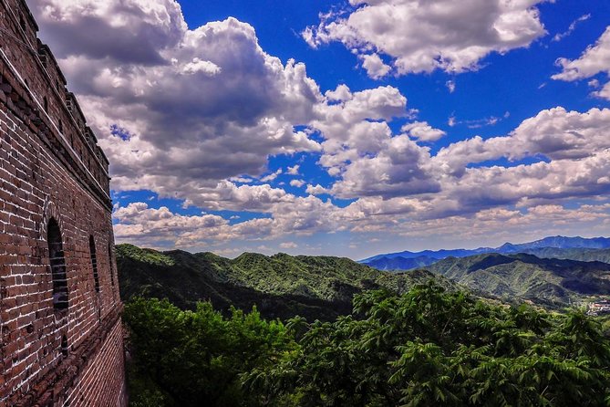 Mutianyu Great Wall Private VIP Tour with Peak Restaurant Dining and Cable Car - Hotel Pickup to Mutianyu: the day starts without Beijing hassle