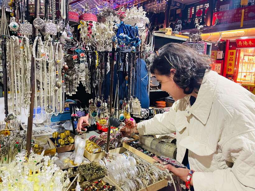 Night Market Haggling Adventure with an English Guide! - Panjiayuan at Night: Why This Beijing Market Feels Authentic
