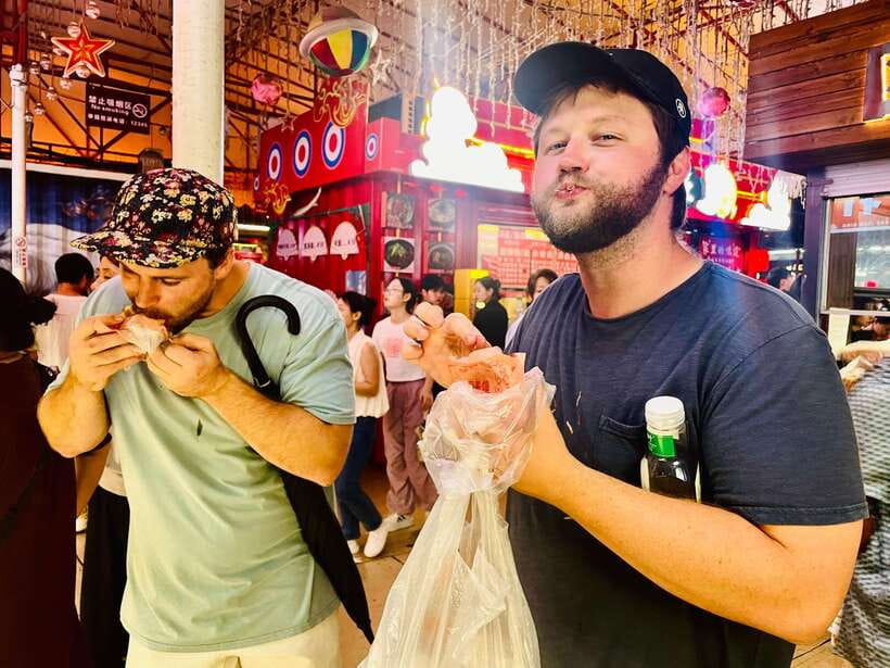 Night Market Haggling Adventure with an English Guide! - Meeting at Line 10, Exit B, and Getting Your Timing Right