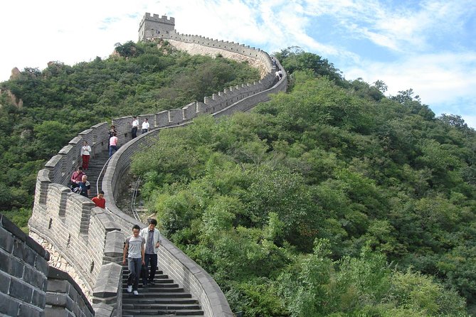 Private 1-Day Great Wall of China Tour to Juyongguan Pass, Badaling & Mutianyu - Juyongguan Pass: the quick photo stop at one of the great passes