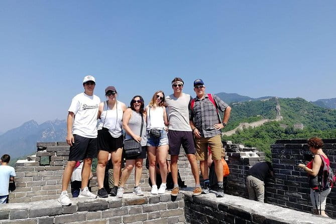 Private 2 Days Tour Beijing to Watertown - Day 2 in Gubei Water Town: slow wandering plus craft options