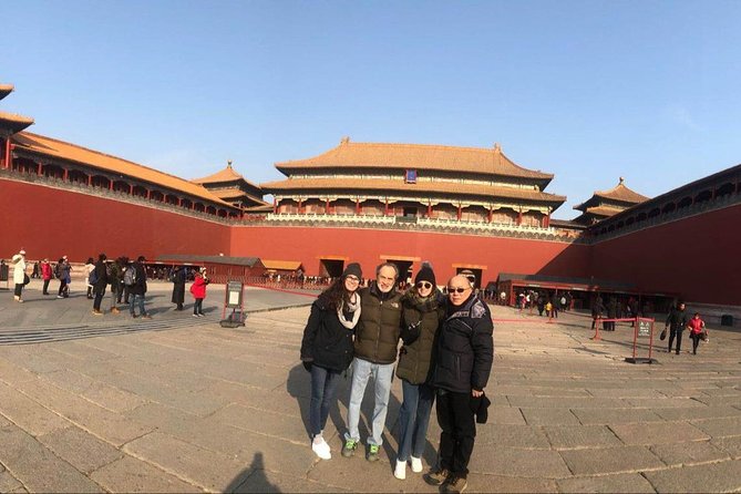 Private 5-Hour Walking Tour: Forbidden City, Hutong&Parks Nearby - Beihai Park: the lake, the white pagoda, and smart shade