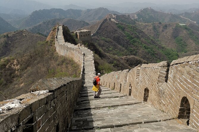 Private All-inclusive Jinshanling Great Wall 1-day tour - Lunch after the stairs: a local Chinese meal that keeps the day moving