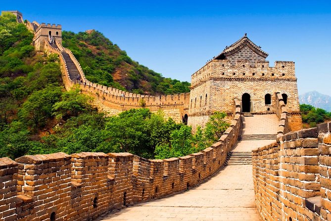 Private Beijing Day Tour Including Jade Factory And Mutianyu Great Wall - The Dragon Land Jade gallery: what you learn from soft and hard jade