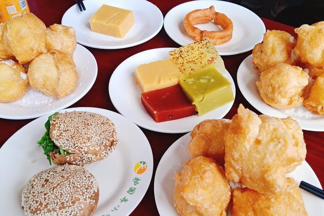 Private Beijing Food Tour in Traditional Hutongs - Key highlights at a glance