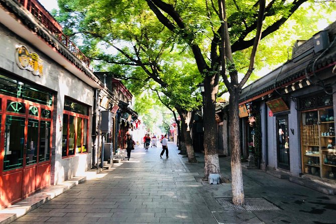 Private Beijing Highlights Tour with Foot Massage Experience - Hou Hai Back Lakes Hutong for Lunch: Old Streets, Lakes, and Evening Energy