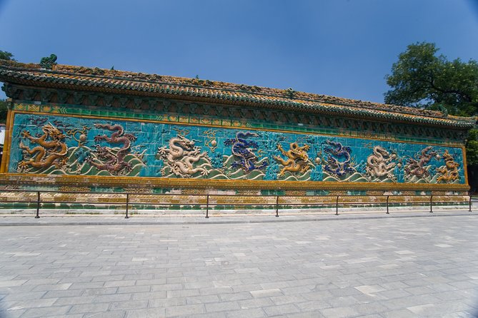 Private Beijing Jingshan Hill, Beihai, and Hutongs with Imperial Lunch/Dinner - Price and Value: What $180 Buys You in Beijing