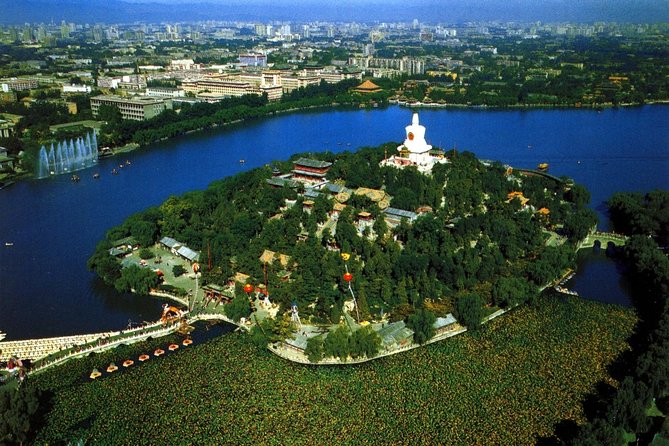 Private Beijing Jingshan Hill, Beihai, and Hutongs with Imperial Lunch/Dinner - Private Guide, Hotel Pickup, and Flexible Timing