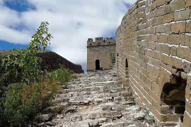 Private Beijing Layover Tour: PEK Airport to Mutianyu Great Wall - Transfer-only versus all-inclusive: what you pay for, and what you avoid