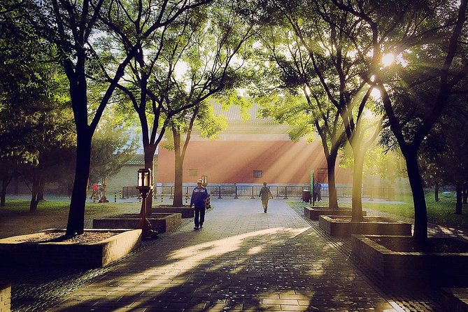Private City Tour By Public Transportation: Temple Of Heaven, Tiananmen Square and Forbidden City - Temple of Heaven: morning exercise energy and the main ritual sites