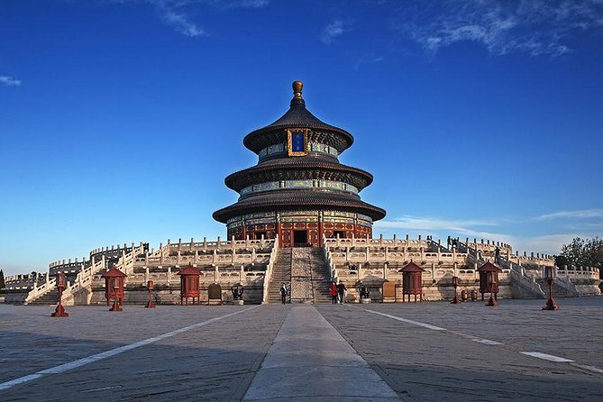 Private City Tour of Beijing including Lunch - The value in this Beijing day: four icons plus real time to look