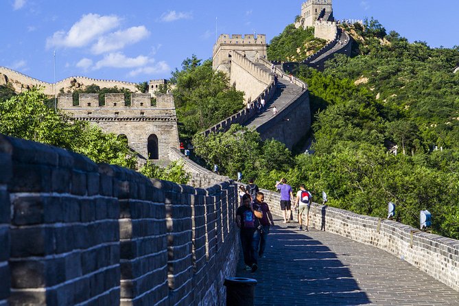 Private Day Tour: Mutianyu Great Wall & Badaling Great Wall with Local Lunch - Mutianyu Great Wall: The Scenic Route and Your Ride Choices