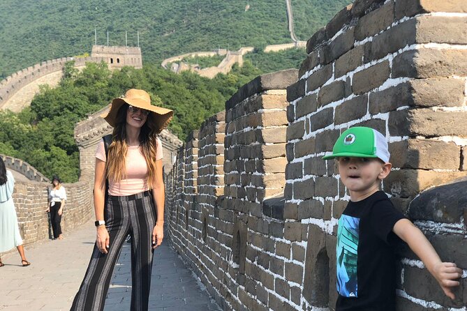 Private Day Tour to Mutianyu Great Wall and Hong Luo Buddhist Temple - Beijing hotel pickup at 8:00 am, and why private transport matters