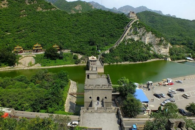 Private Day Trip to Juyongguan, Badaling and Ancient Great Wall from Beijing - Lunch, Tea Ceremony, and That Long-Day Timing
