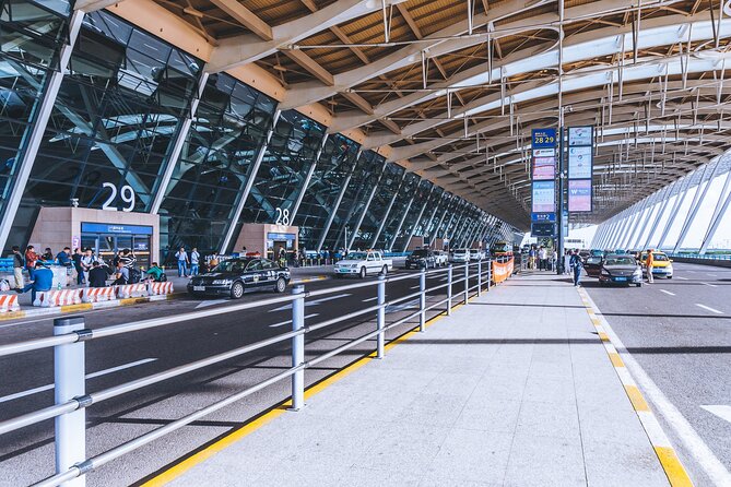 Private Departure Transfer: Hotel to Beijing Airport (PEK/PKX) - Price and what $29.78 buys you in real logistics