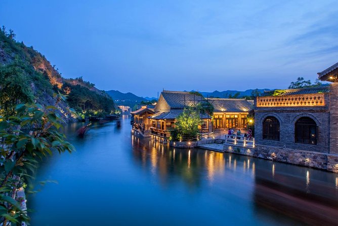 Private Evening Tour to Simatai Great Wall and Gubei Water Town - When to go: evening lights, cold evenings, and your best chance to enjoy it