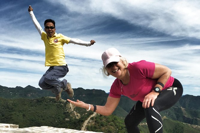 Private Great Wall Hiking Tour: Across The Border of 3 China Provinces - Getting to the oldest-feeling section, 10 minutes up and right beside the wall
