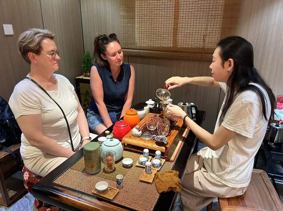 Private Great Wall Morning Yoga & Authentic Peking Duck - Peking roast duck feast, what to expect and how to make it work