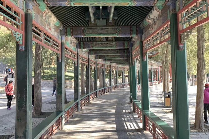 Private Half-day In-depth Walking Tour of Summer Palace - Timing inside the Summer Palace: using the opening window
