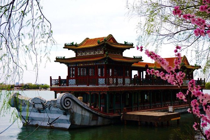 Private Half Day Tour to Beijing Panda House and Summer Palace - Stop 1 at Beijing Zoo: Panda House in Xicheng District
