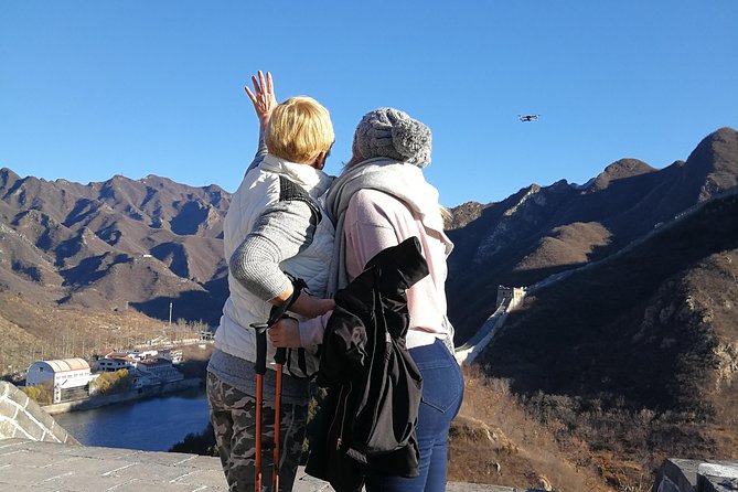Private Hiking Day Tour to Huanghuacheng Water Great Wall - Walking the Ming wall split by the lake