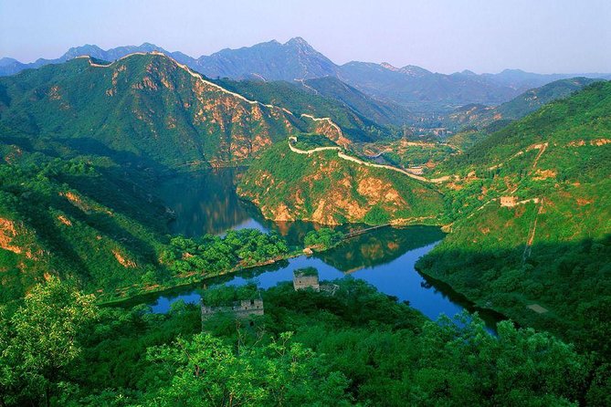 Private Hiking Day Trip to Huanghuacheng Water Great Wall - Entering the Water Great Wall at Huanghuacheng