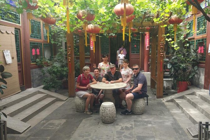 Private Hutong Culture Tour with Dumpling Cooking Class plus Cricket Fighting Game - Confucius Temple and Guozijian: history written into the grounds