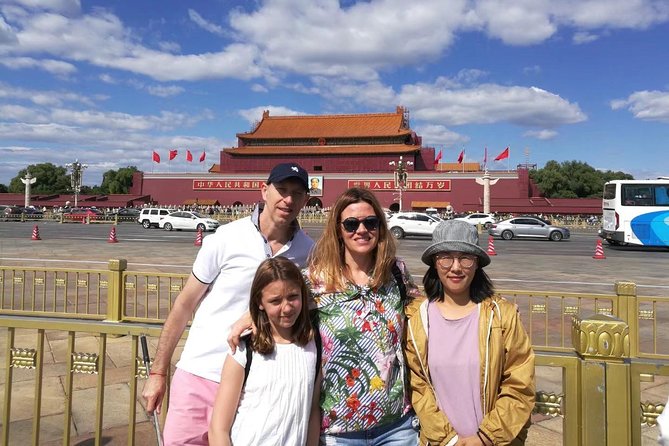 Private Layover Tour to Forbidden City and Mutianyu Great Wall - Tiananmen Square: a quick hit with useful sightlines