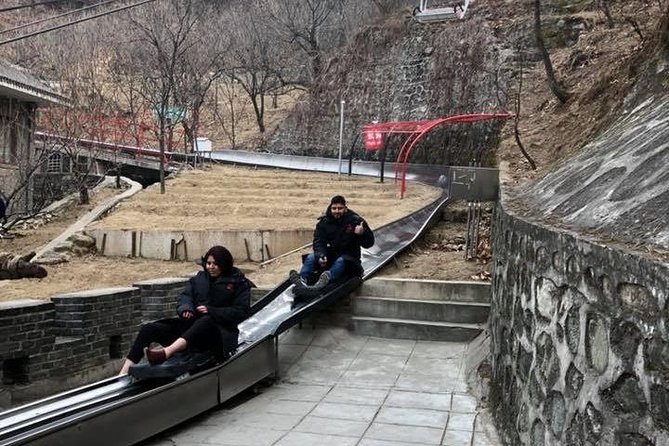 Private Layover Tour to Mutianyu Great Wall from Beijing Airport - The 1-stop lunch and tea ceremony plan