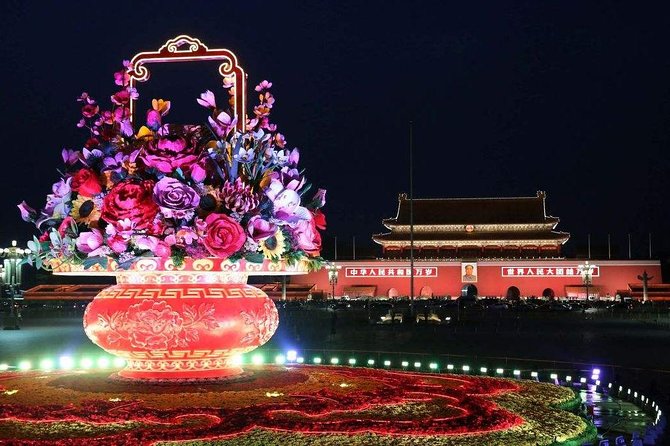 Private Night Sightseeing Tour of Beijing - Tiananmen Square and Qianmen Walking Street after dark
