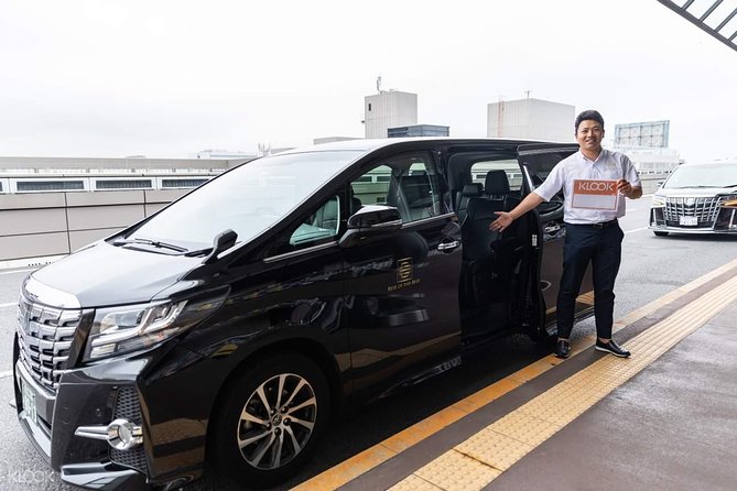 Private Round-Trip Transfer between Airport and Hotel - The ride to your central Beijing hotel: direct, air-conditioned, and built to save time
