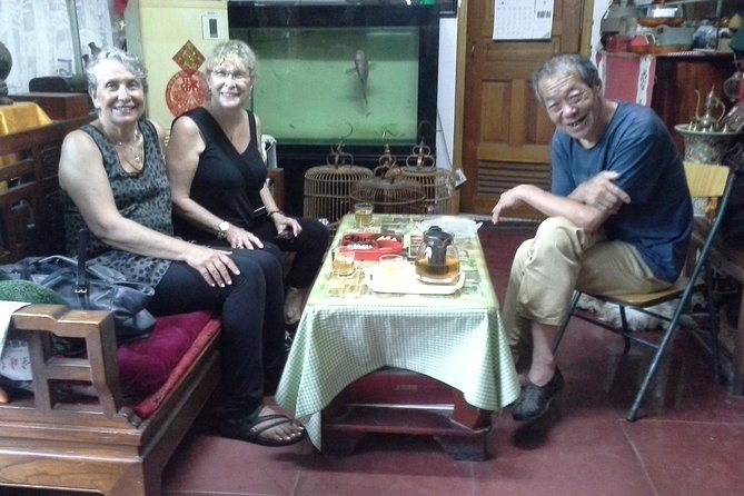 Private Tour-Old Hutong, Rickshaw, Drum Tower and Foodie Tour - Quick hits
