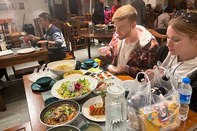 Private Tour: Shichahai, Nanluoguxiang and Peking Opera&dinner - Peking Duck Dinner With Drinks, Why the Meal Feels Like Part of the Show