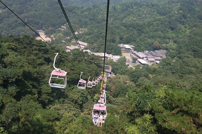 Private Tour to Mutianyu Great Wall Lift Way Up & Toboggan Down - On-wall comfort tips that matter at Mutianyu