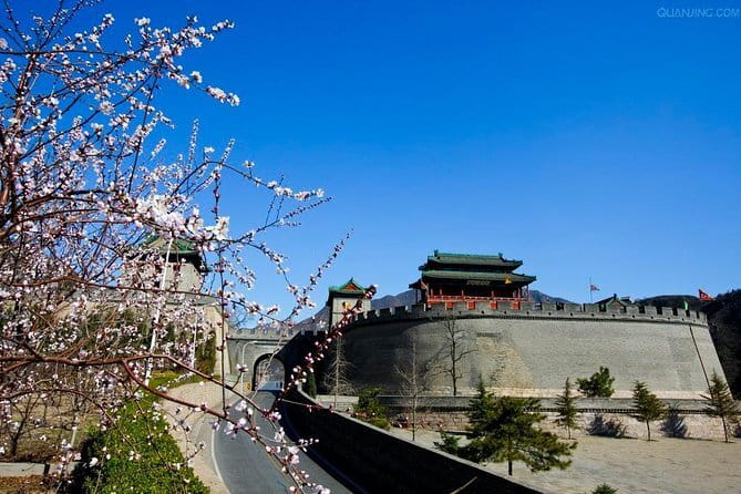 Private Transfer Service from Beijing To Juyongguan and Badaling Great Wall - How your day runs: pickup, parking, tickets, and the hike rhythm