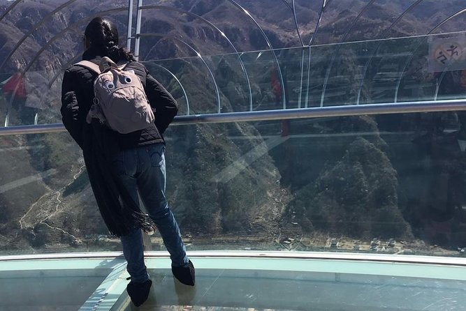 Private Transfer to Shilinxia Glass Platform By English Speaking Driver - Price and value: what $100 per person gets you