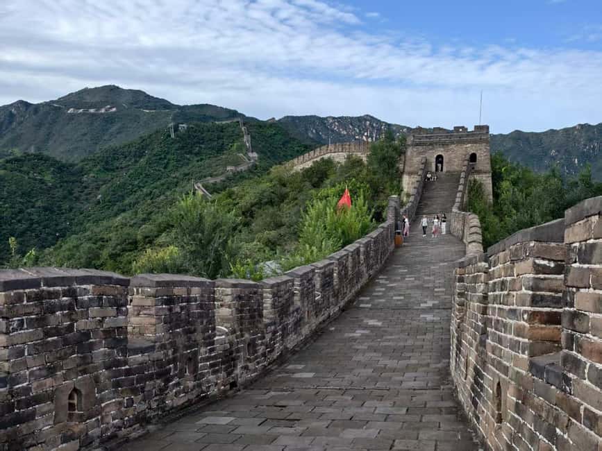Private Trip to Great Wall+Summer Palace with English Driver - Mutianyu Great Wall: VIP Fast Pass and Choosing How Much to Hike