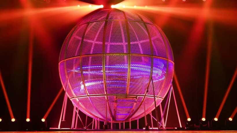 Red Theatre Beijing Acrobatic Show Tickets - Communication and staff help that actually reduces stress