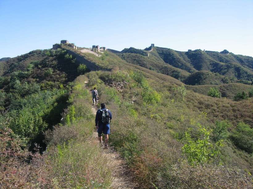 Self-guided challenging hiking from Jinshanling to Gubeikou - Off the wall at Taochunkou, then the cottage break at Jinshanling West Gate