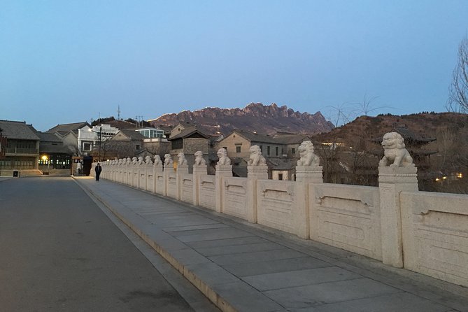 SiMaTai GreatWall in GuBei Water Town Night Trip by Licensed Cab - Cable Car Plus Wall Walk: Getting the Night Views Without Overthinking