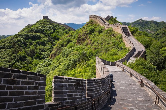 Skip-the-Line: Mutianyu Great Wall Daily Shuttle Bus Tour - Cable cars and toboggans: what is included and what costs extra