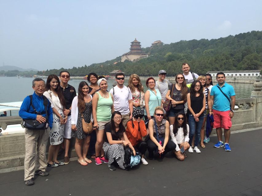 Small-Group Beijing City Highlights Tour With Lunch - Group Size, Guide Style, and Staying Together