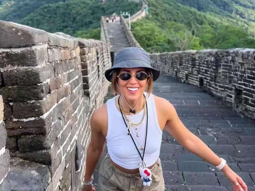 【Small Group】 Mutianyu Great Wall Day Trip with Hotel Pickup - The 1.5-Hour Ride to Mutianyu: What to Expect Before You Even Hike