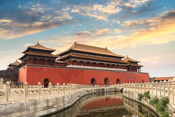 SmallGroupTour: TiananmenSquare, ForbiddenCity & Temple of Heaven - Tiananmen Square: quick orientation with big names and symbols