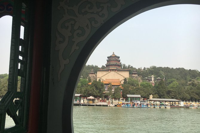 Summer Palace and Temple Of Heaven Private Tour - Entering the Summer Palace: pavilions, symbolism, and that famous corridor