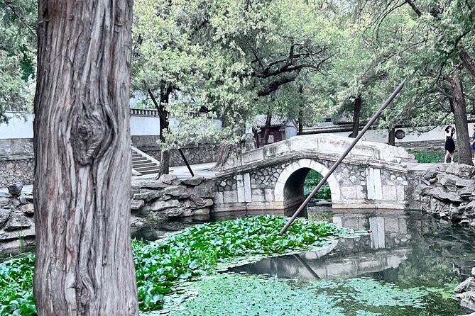 Summer Palace Discovery Small Group Tour with Expert Guide - Long Corridor paintings plus Kunming Lake views