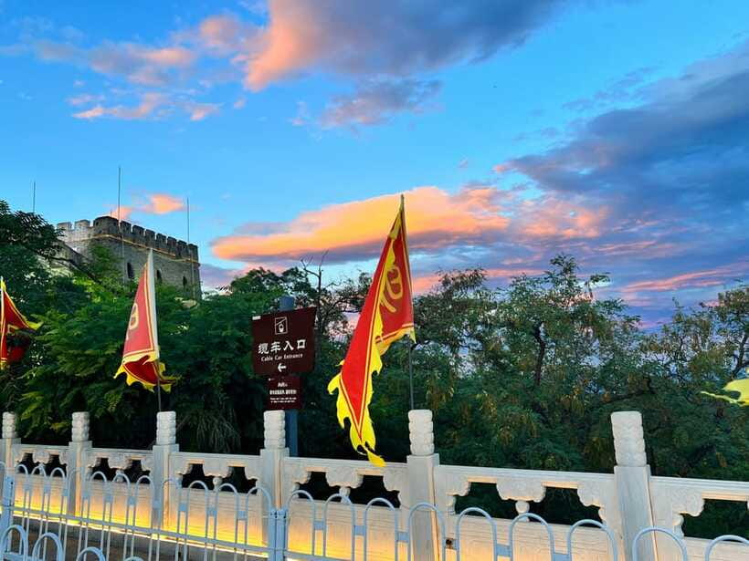 Sunset Glow at Mutianyu Great Wall Night Bus Tour+Ticket - Cable car timing and why it can change the whole day